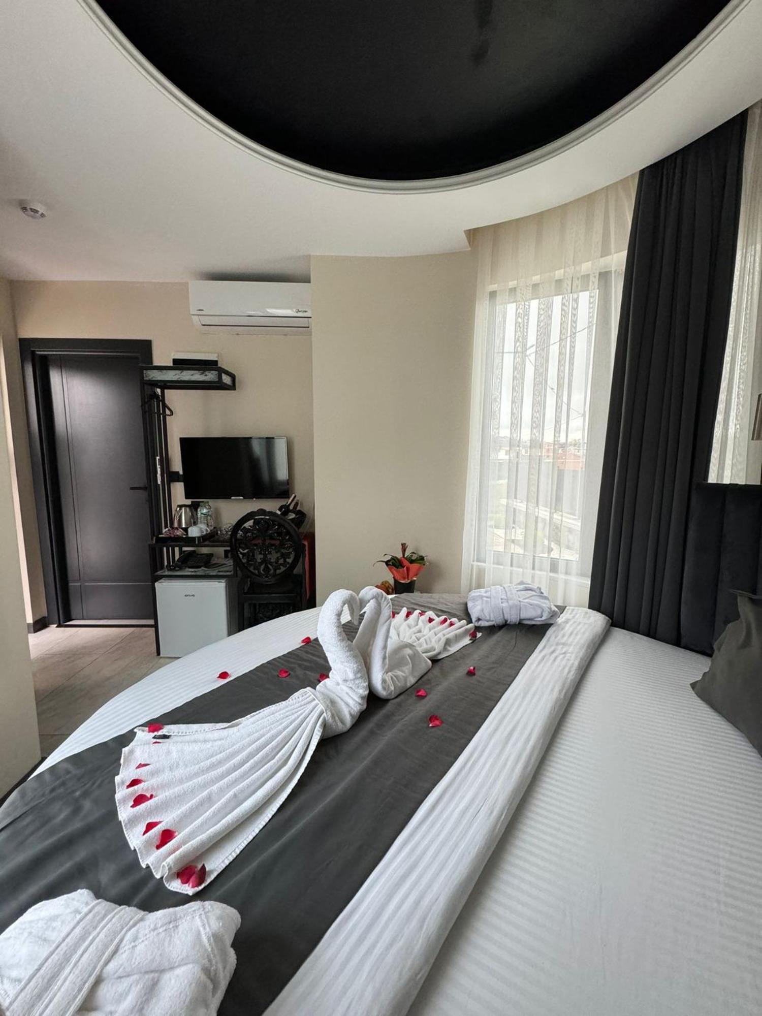 The Queen Airport Hotel-Round Trip Airport Service Arnavutkoy Exteriér fotografie